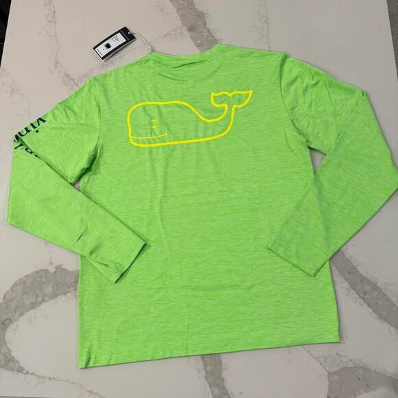 Vineyard Vines NWT Long Sleeve Performance Whale Graphic Shirt Men's Small Green - Picture 6 of 7